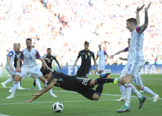 Group D Argentina vs Iceland  / PETER POWELL