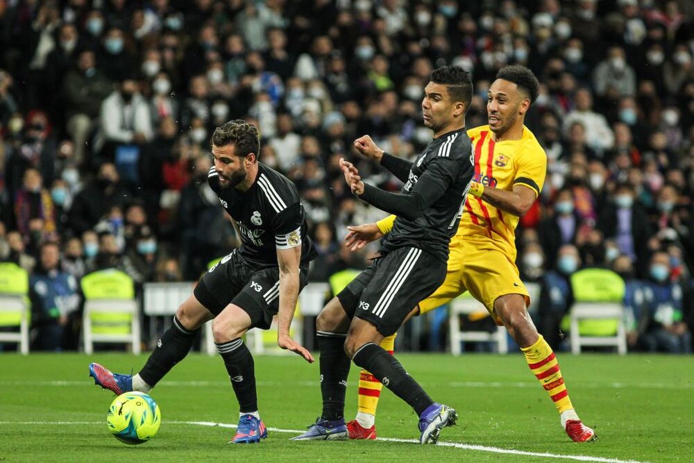 Real Madrid v FC Barcelona - La Liga Santander  / AFP7 VÍA EUROPA PRESS