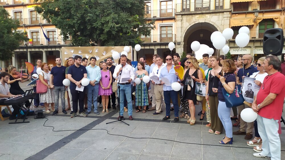 El acto  se celebró en la plaza de Zocodover, frente a la Delegación del Gobierno.