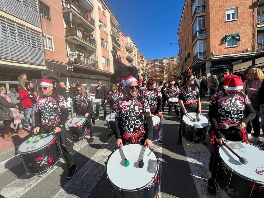 Kekumka ha amenizado las migas del barrio de Santa Teresa con su batukada.