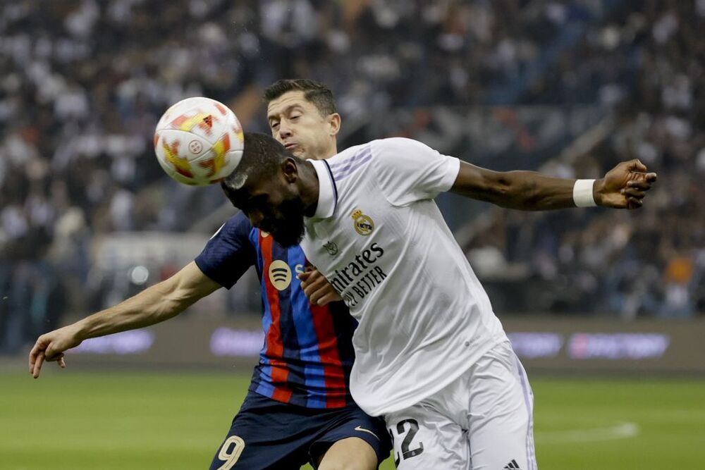 Real Madrid - FC Barcelona  / JUAN CARLOS CÁRDENAS