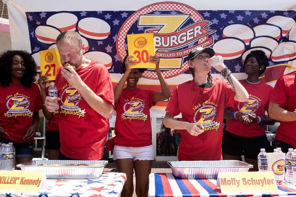 14th annual Independence Burger Eating Contest in Washington, DC  / EFE