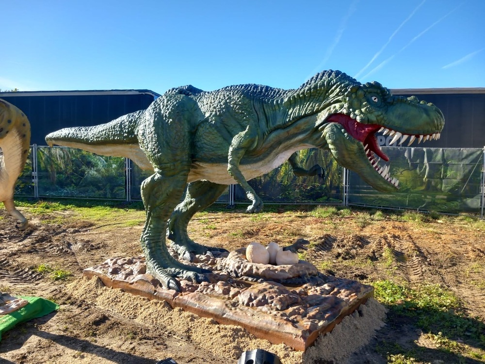 En la muestra se pueden contemplar a escala real 120 dinosaurios.