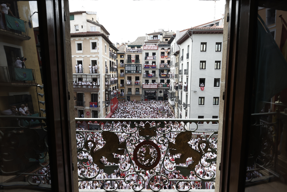 Pamplona cuenta las horas para unos Sanfermines con cifras previas a la pandemia  / JESÚS DIGES