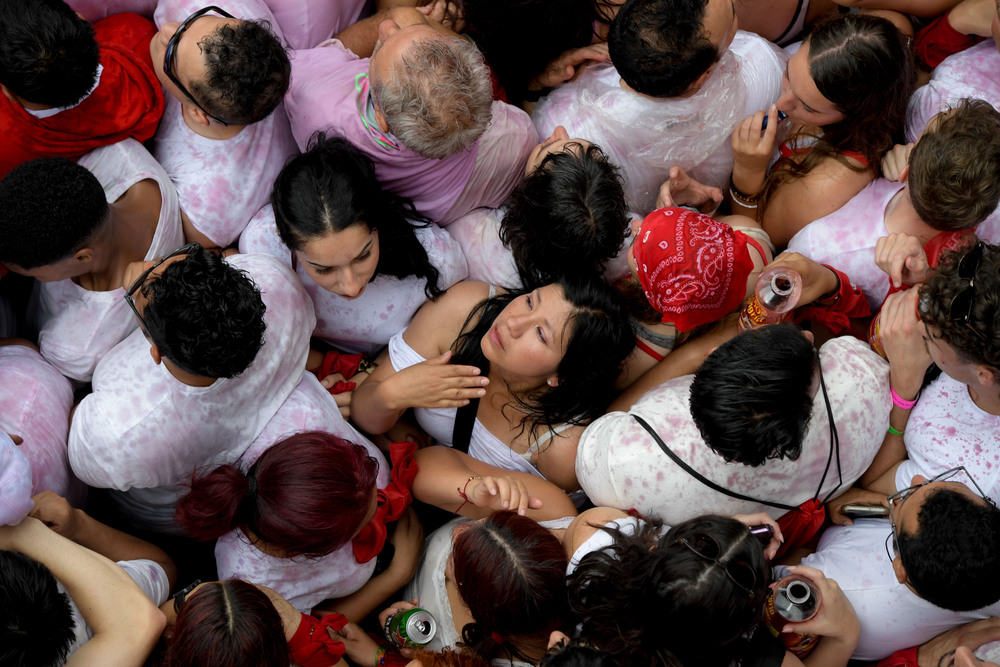 Pamplona cuenta las horas para unos Sanfermines con cifras previas a la pandemia  / ELOY ALONSO