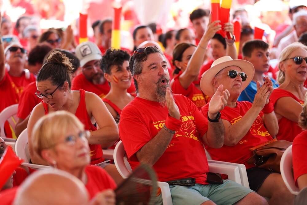 Seguimiento de la final del Mundial femenino de fútbol en Pòrtol, Mallorca  / TOMÀS MOYÀ