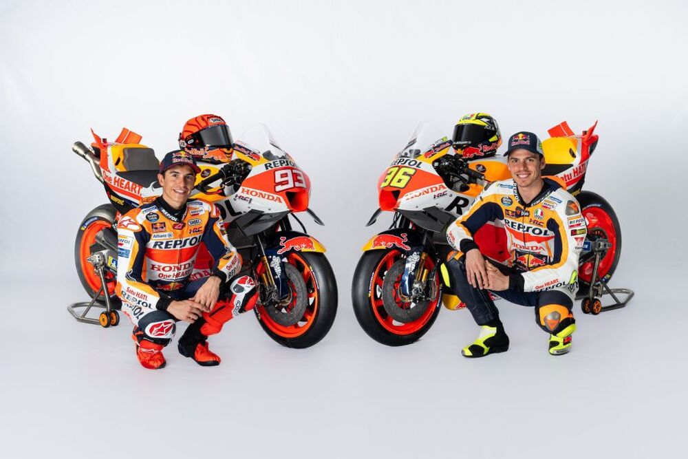 Marc Márquez y Joan Mir, pilotos del Repsol Honda Team en 2023.