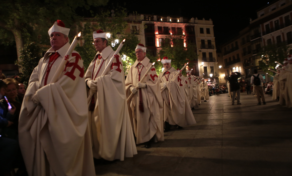 Los caballeros del Santo Sepulcro en Zocodover.