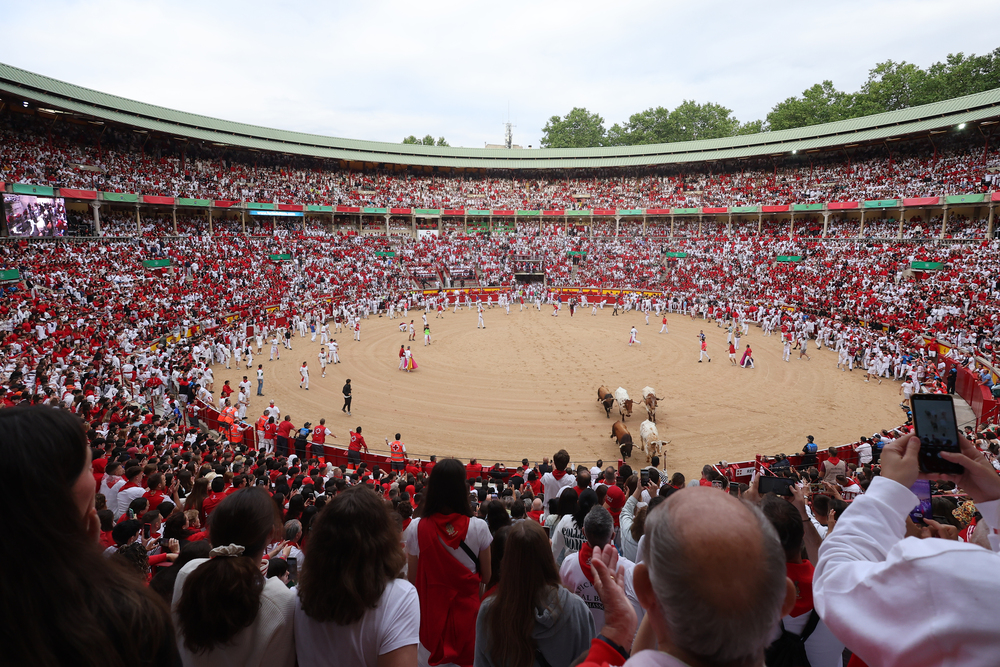 Primer encierro de los sanfermines 2023  / VILLAR LÓPEZ