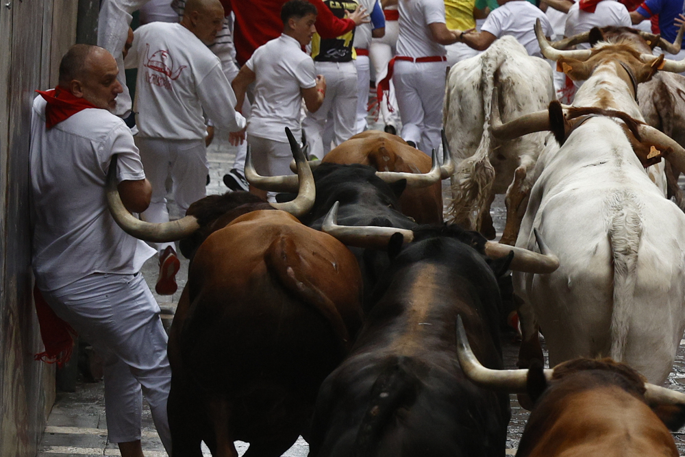 Primer encierro de los sanfermines 2023  / RODRIGO JIMÉNEZ