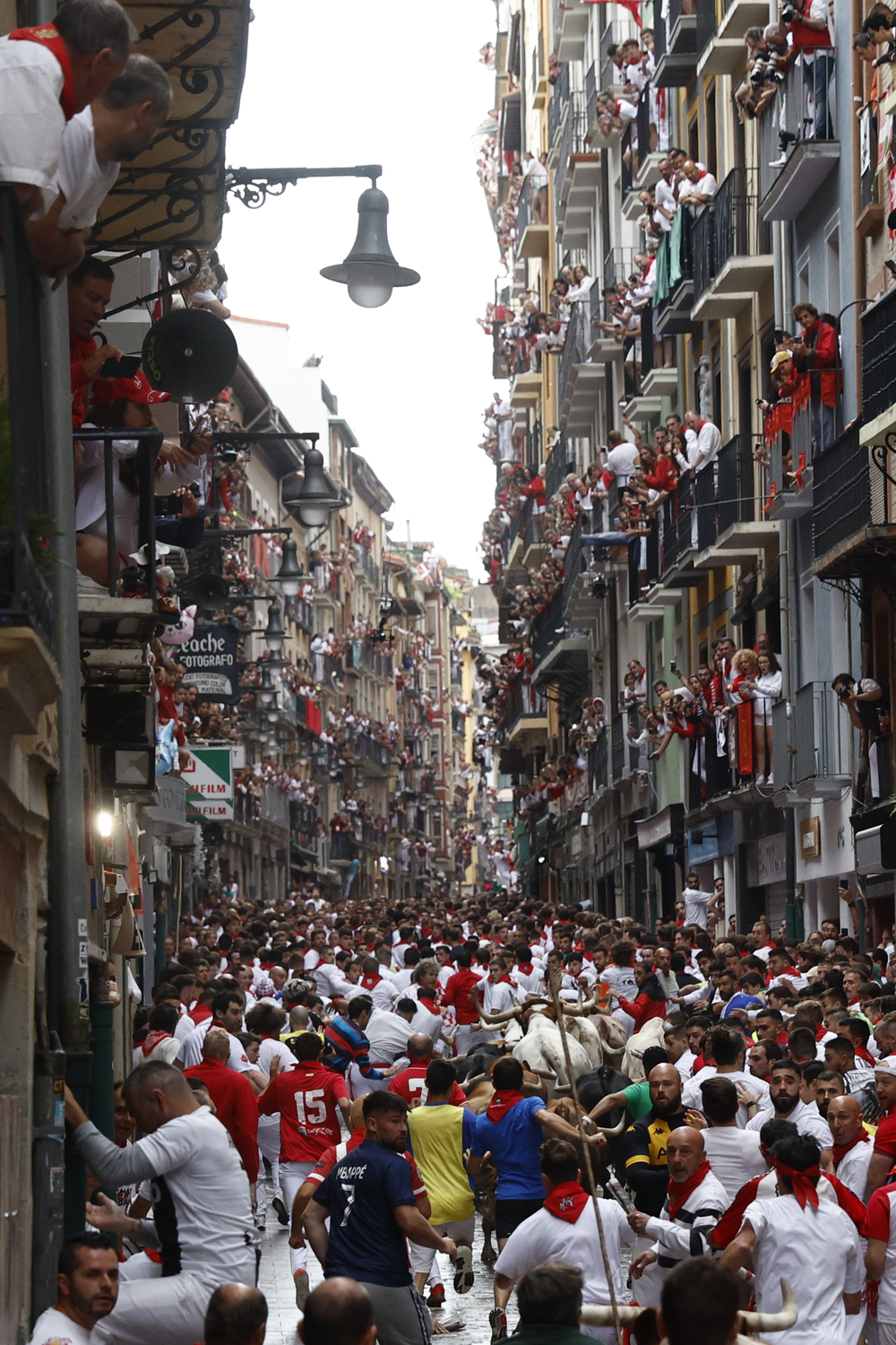 Primer encierro de los sanfermines 2023  / RODRIGO JIMENEZ