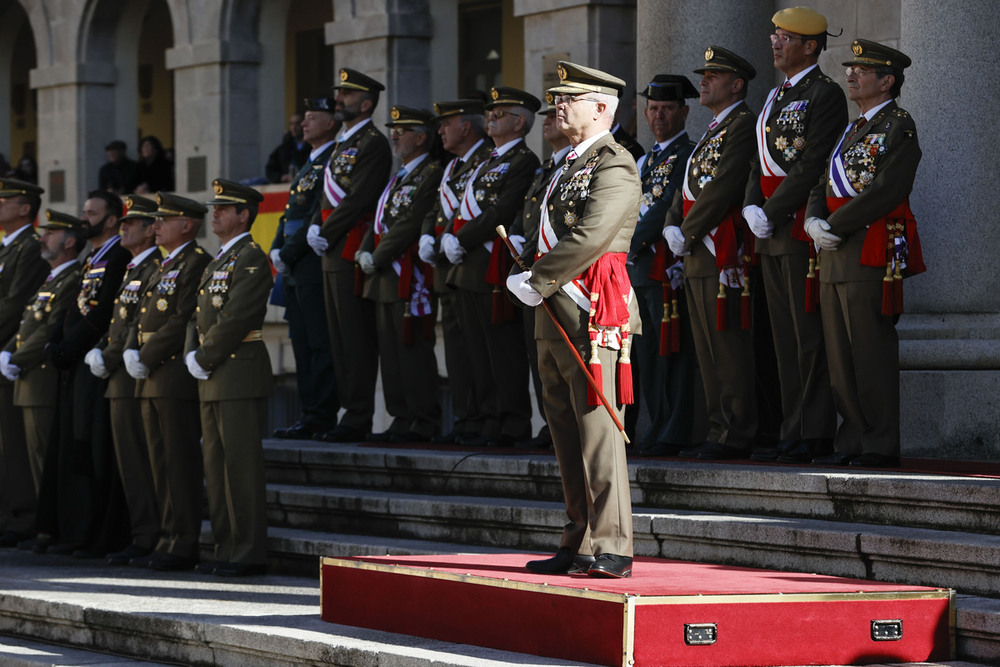 Escámez preside los actos de la Inmaculada en la Academia