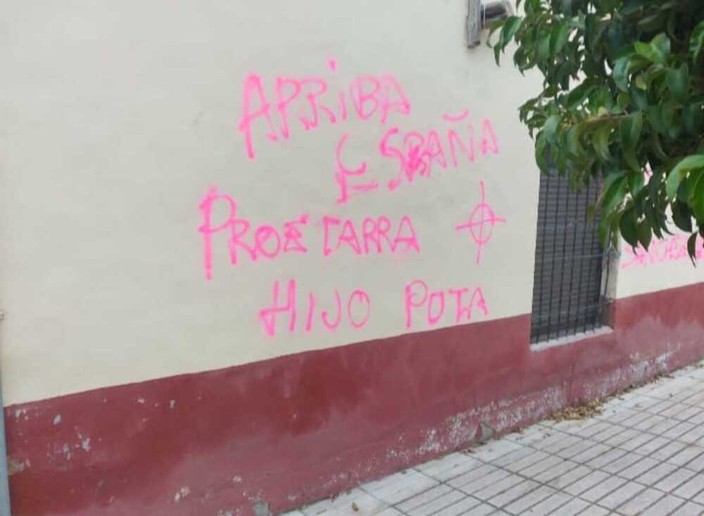 Vandalizada la sede del PSOE de Pulgar