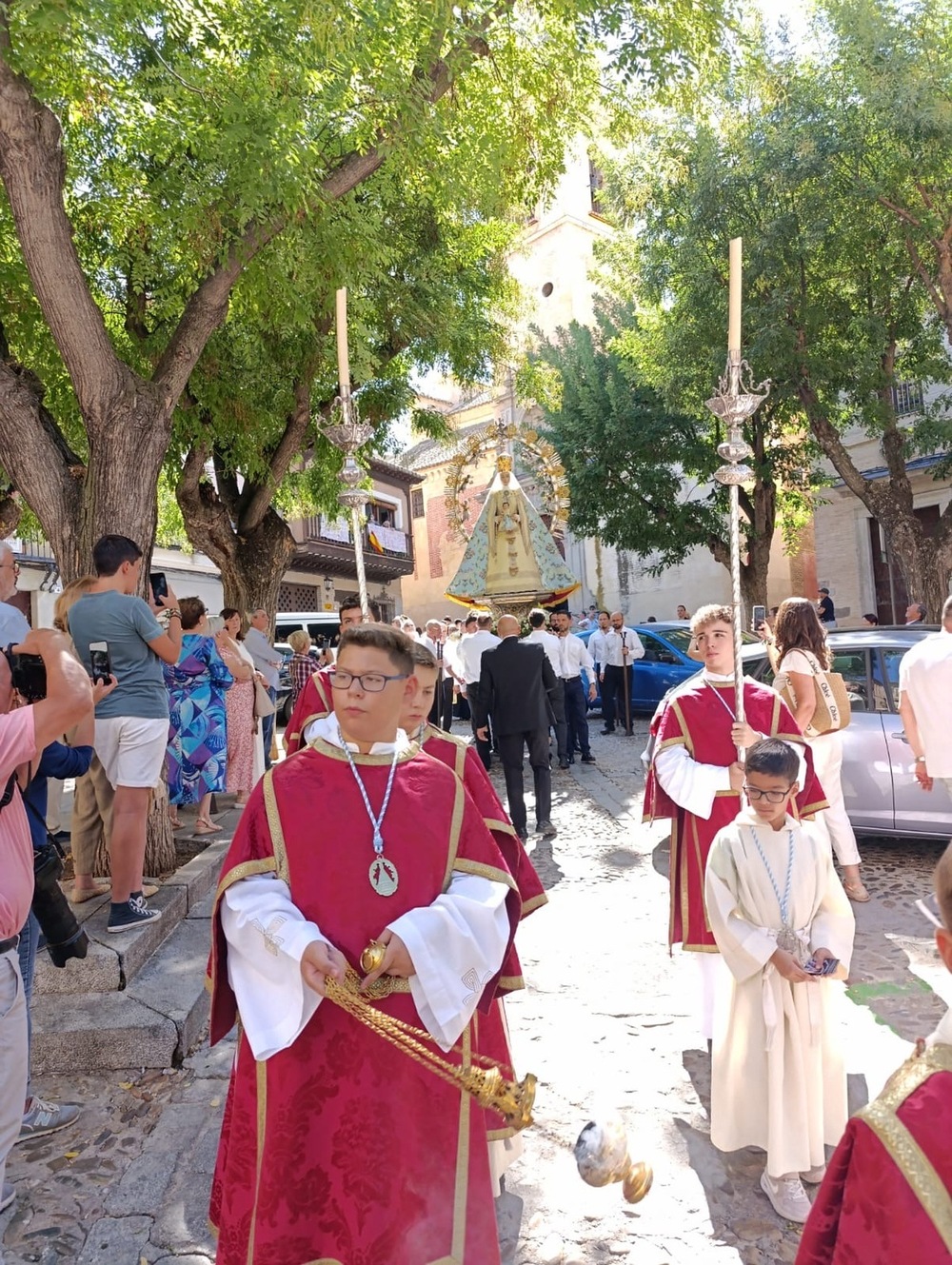 La Virgen de los Remedios procesiona 65 años después