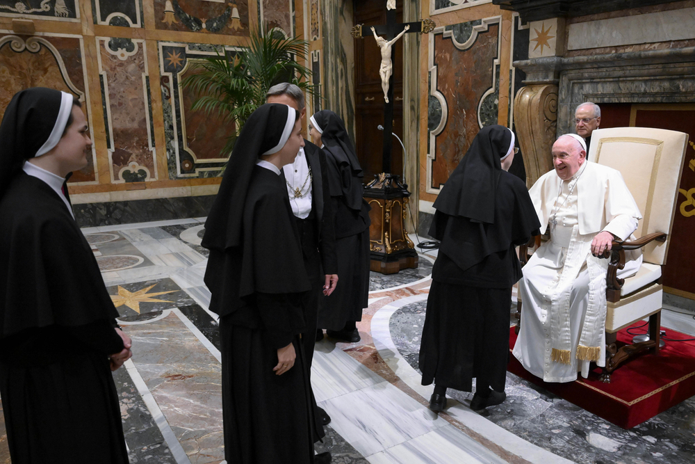 El Papa recibe a las  Agustinas por su 450 aniversario