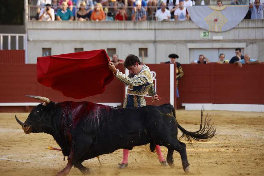 Javier Cortés y Esaú abren la puerta grande en Villacañas