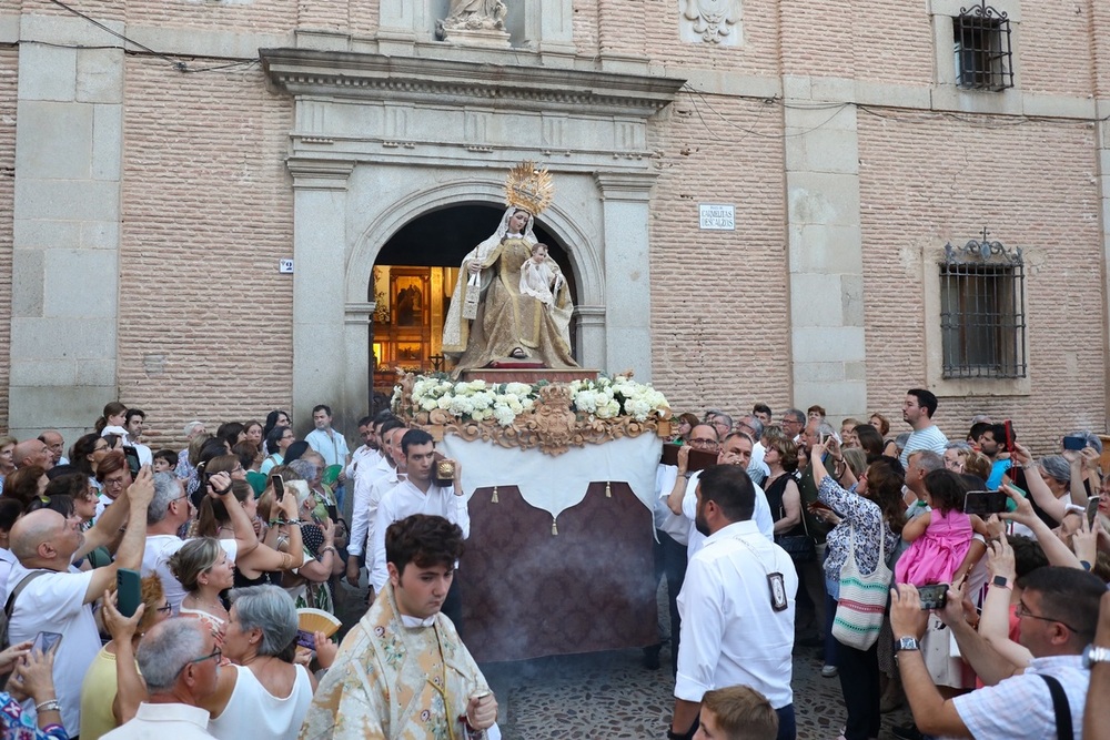 La Virgen del Carmen recorre el Casco histórico de Toledo