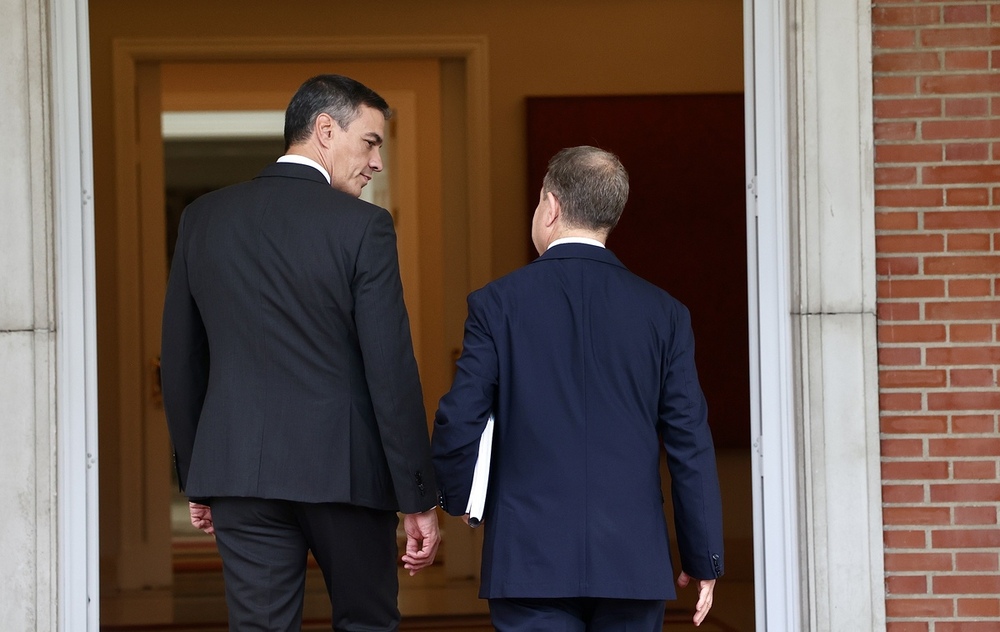 García-Page y Pedro Sánchez ya están reunidos