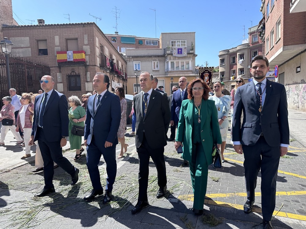 El Corpus recorre con solemnidad el centro de Talavera