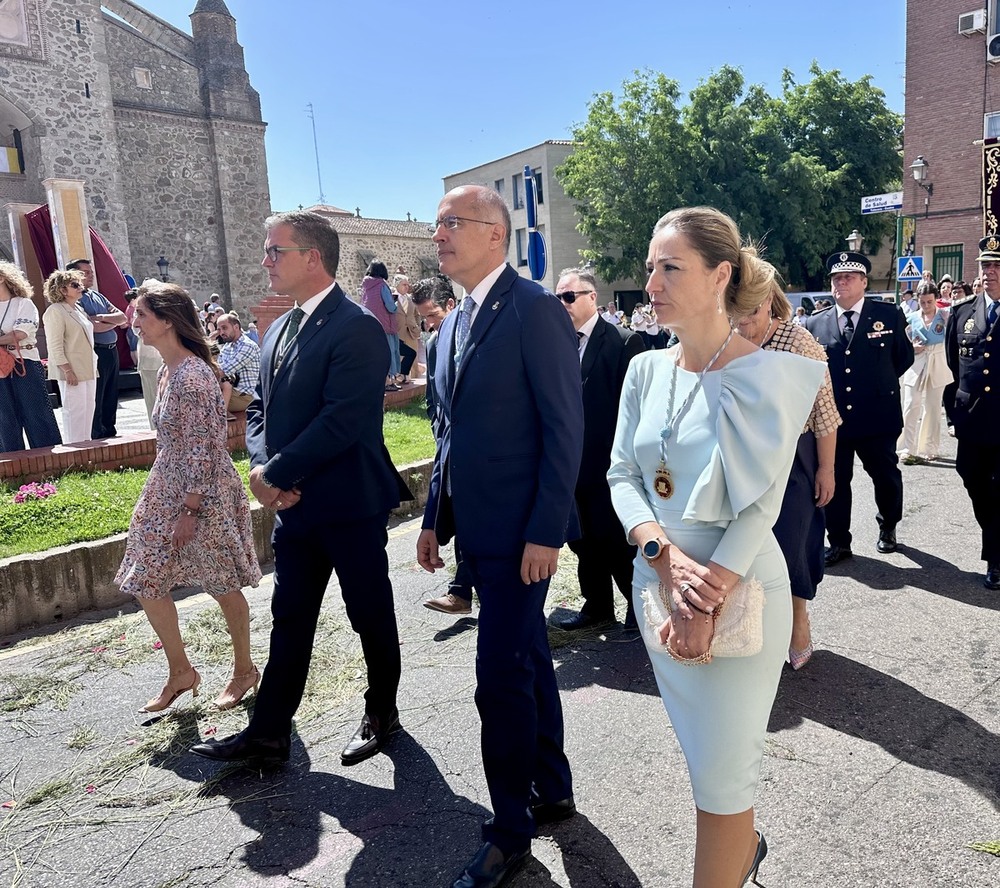 El Corpus recorre con solemnidad el centro de Talavera