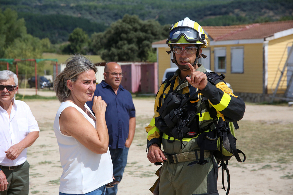 Milagros Tolón comprueba las obras de la BRIF de La Iglesuela