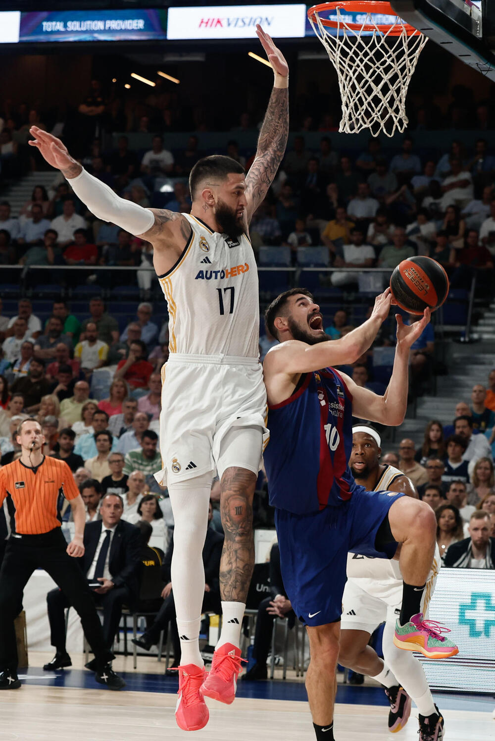 Campazzo, Tavares y Llull reaniman al Real Madrid