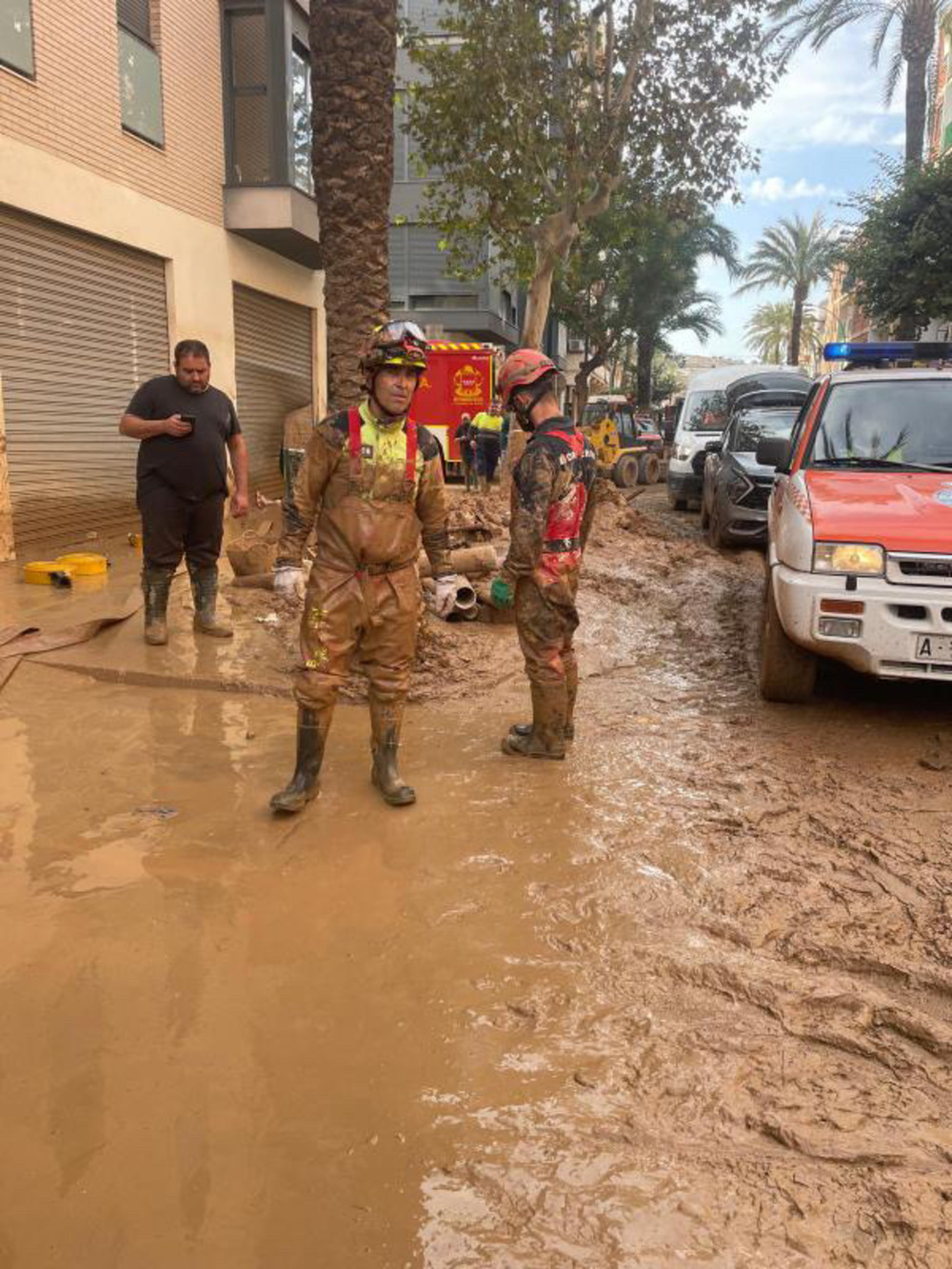 Toledo ha enviado 8 tráileres con 160 toneladas a Valencia