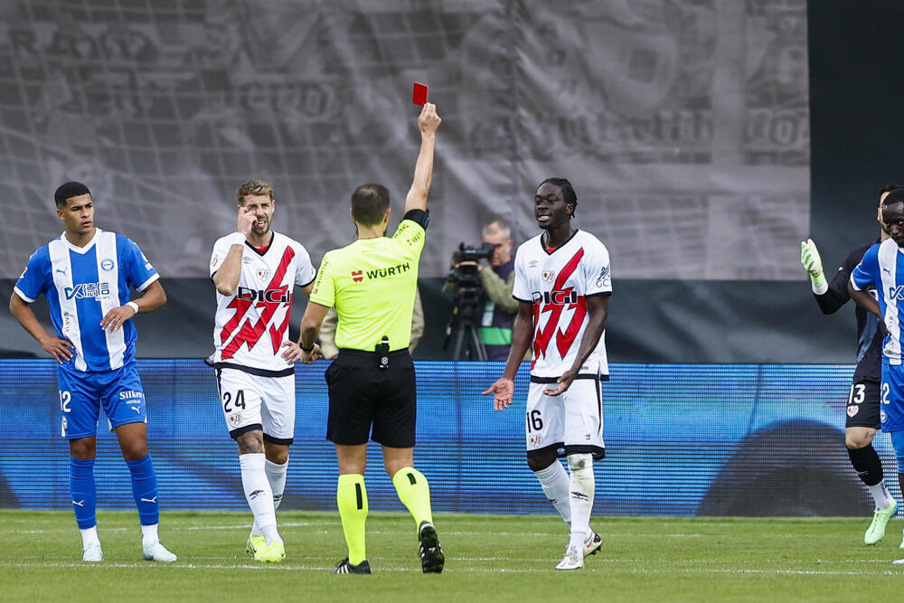 Batalla, Sivera y Gumbau firman una victoria heróica del Rayo 