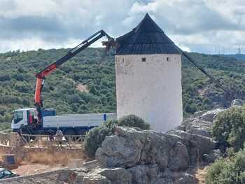 Los Yébenes restaura el emblemático molino del Tío Zacarías