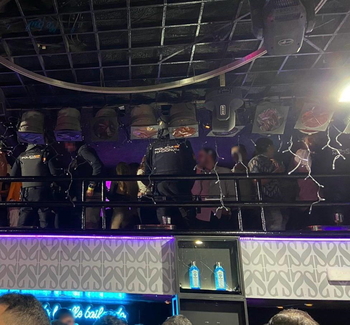 Exhaustivo despliegue policial en la discoteca Sithons