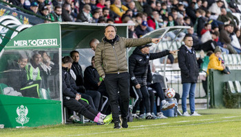 Alfredo Santaelena, sancionado con un partido