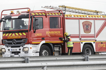 27 desalojados en un incendio de madrugada en Pantoja