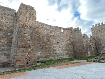 La muralla tardorromana, en el Congreso de Castellología