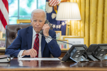 Biden felicita a Von der Leyen por ser reelegida en la CE