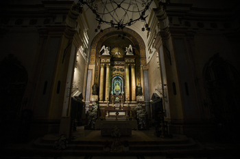 La iluminación interior y el retablo, objetivos en la Basílica