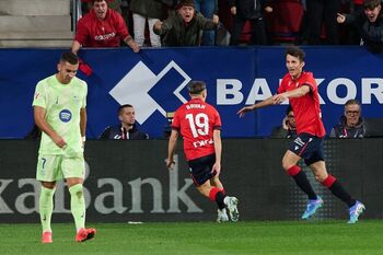 Osasuna infringe la primera derrota del curso al Barça