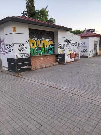 El Consistorio retirará los quioscos vandalizados del Polígono