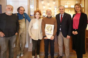 Gregorio aplaude el homenaje de Centro Cerámico a Mariana