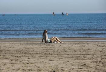 El agua del mar de Valencia alcanza los 29ºC