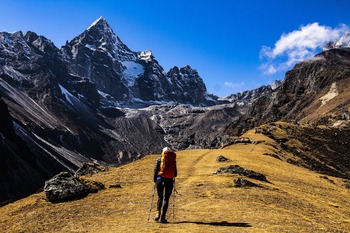 El Everest sigue creciendo por la erosión de un río cercano