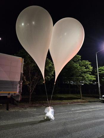 Corea del Norte envía al Sur globos rellenos de deshechos