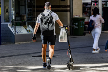 Seseña regula con una ordenanza los patinetes eléctricos