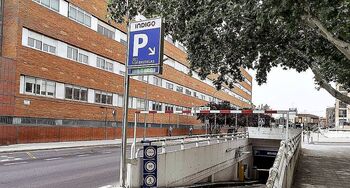 El parking de la calle Bruselas acogerá las grúas municipales