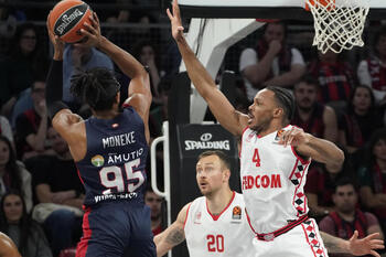 El Baskonia se desinfla en el Buesa Arena

