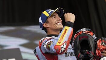 Marc Márquez gana una carrera 1.043 días después