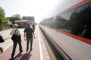 Casi 4 horas parados en Talavera por una incidencia en el tren