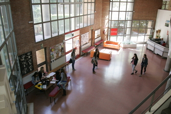 La Junta analizará con Escuela de Arte los ciclos de cerámica