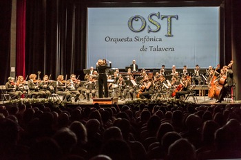 El concierto de Año Nuevo y la zambomba se suben al escenario