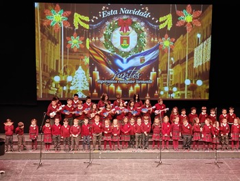 Los colegios le cantan a la Navidad