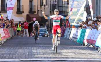 Bessega se viste de Flandrien en los adoquines de Toledo